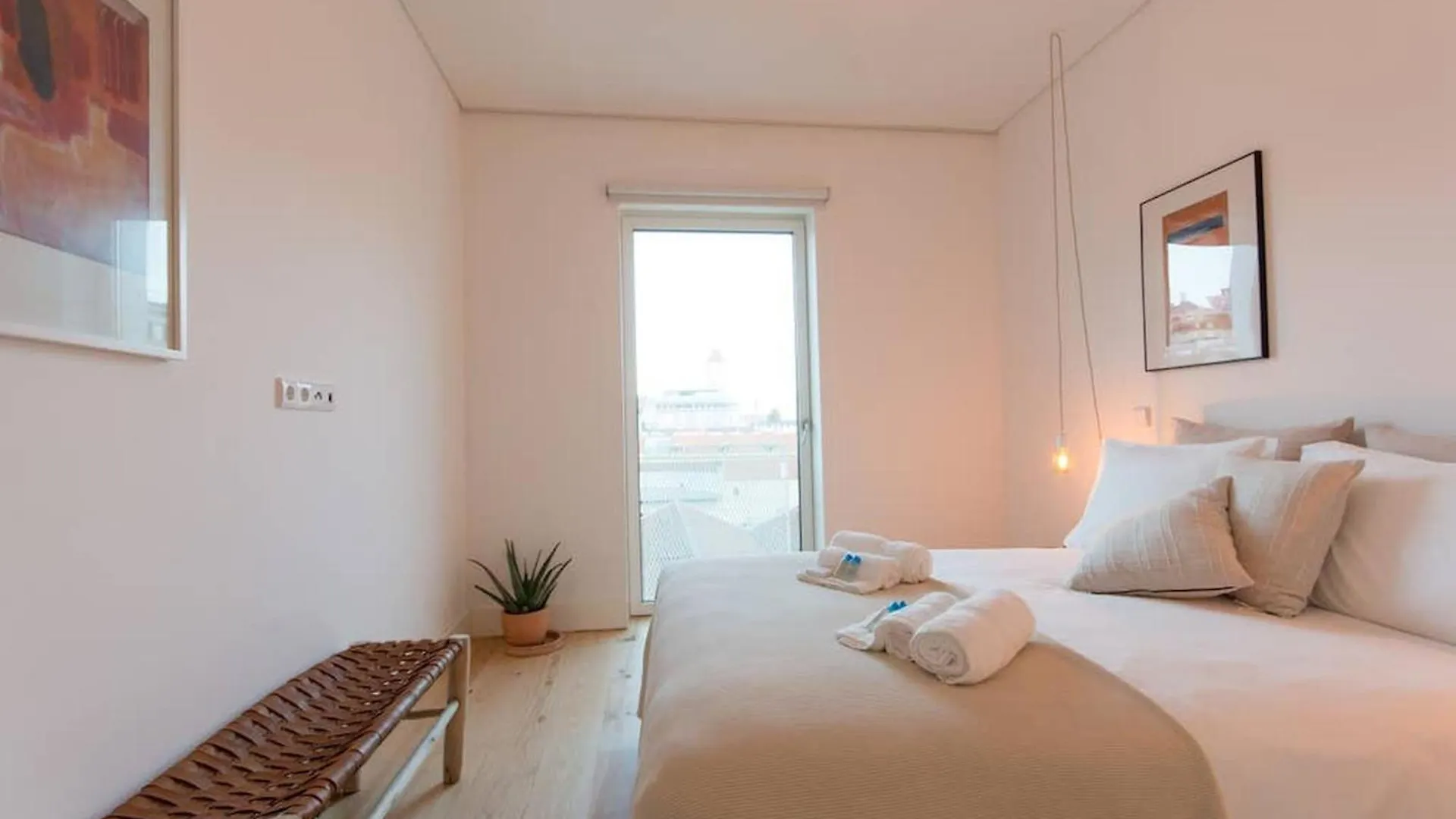 Wave Of Light In Lisbon By Innkeeper